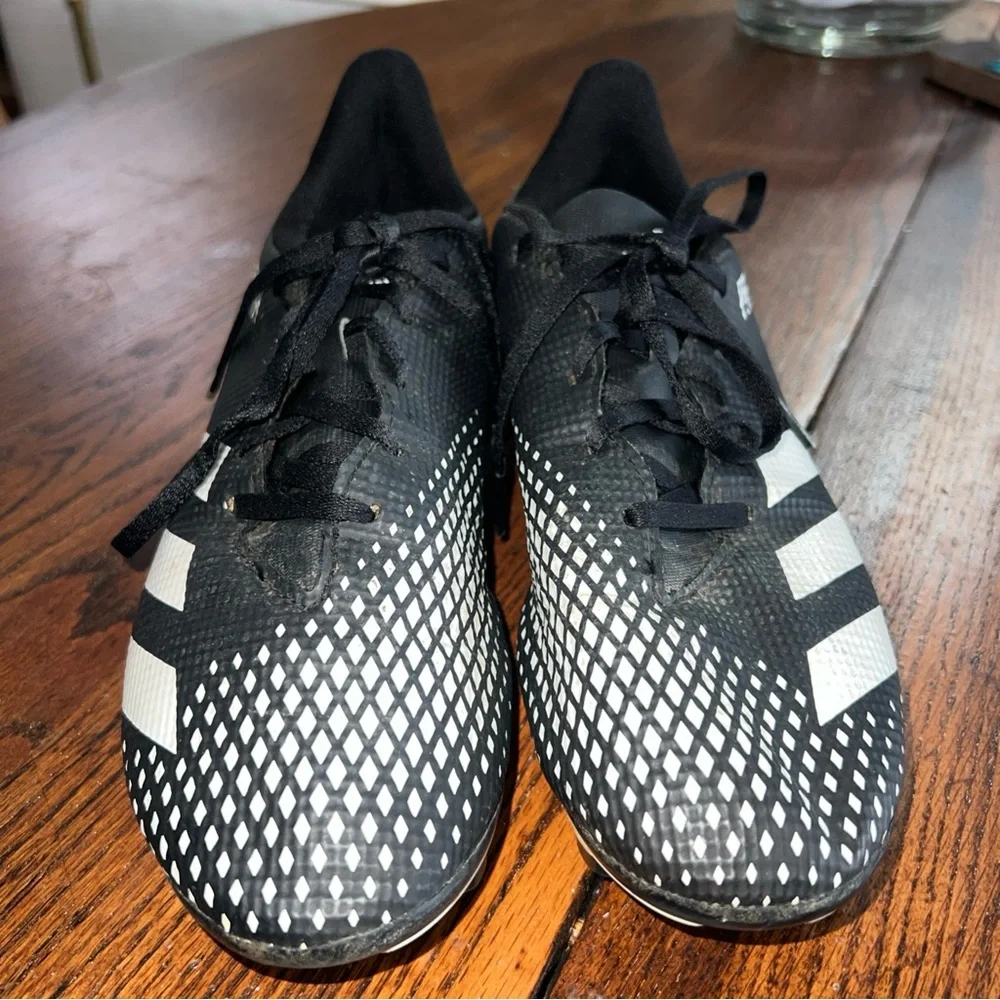Adidas Predator 20.4 FW9204 Mens Cleats Size 9M